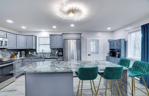 Tobyhanna House | Pocono Mountain Escape - Brand New 11 bed/4 bath luxury home, centrally located.