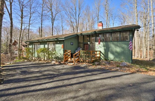 Pocono Pines House | Pocono Pines, Lake Naomi 4 bedrooms, 2 full bath