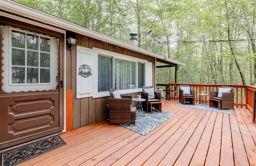 Pocono Lake Cabin | Poconos Tiny Home at Arrowhead Lake community