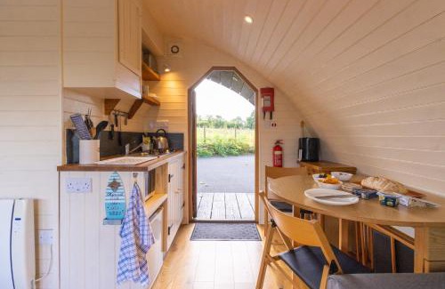Llangammarch Wells House | Pod3 - Powys River Pods - Pet Friendly Glamping Pod Builth Wells Powys Wales