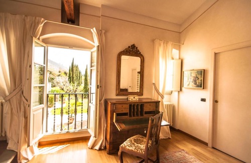 Prato Bed & Breakfast | Podere La Rondine
