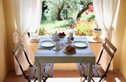 Castagneto Carducci House | Podere Uccelliera