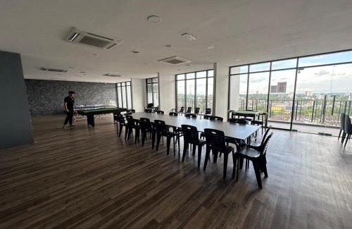 Taman Charming Apartment | Podium Premium Homestay