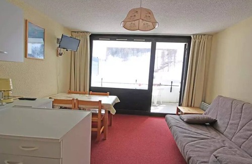 Puy-Saint-Vincent Apartment | Podium Residence - POD805 - STUDIO - 4 PERSONS WITH BALCONY