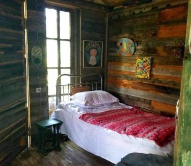 Mtskheta House | Poet's Hut in The Mountains