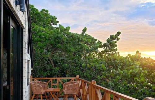 Orange Bay Villa | Poetreef Villa - Waterfront Cut Stone Luxury