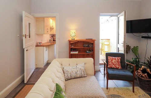 Cockermouth Cottage | POETS RETREAT, family friendly, with open fire in Cockermouth