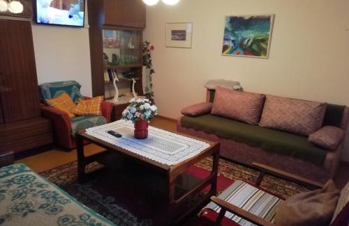 Salakas House | Poilsio kambariai Salake