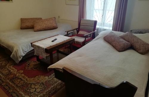 Salakas House | Poilsio kambariai Salake