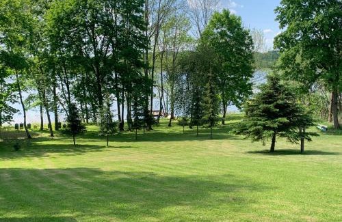 Moletai District Municipality Apartment | Poilsis ant Virintų ežero kranto