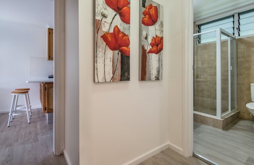 Hamilton Island Apartment | **POINCIANA 209** Spectacular views, Complimentary Buggy & Wifi