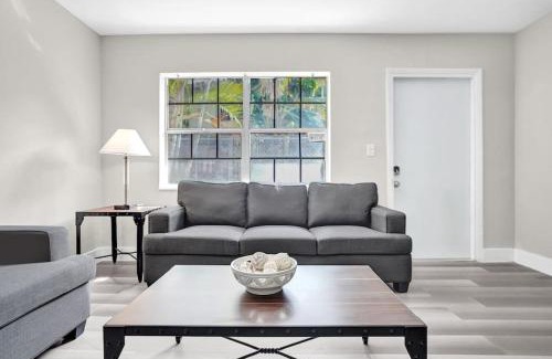 Harbordale Apartment | Poinciana Getaway 1BR Apartment Near FLL Airport