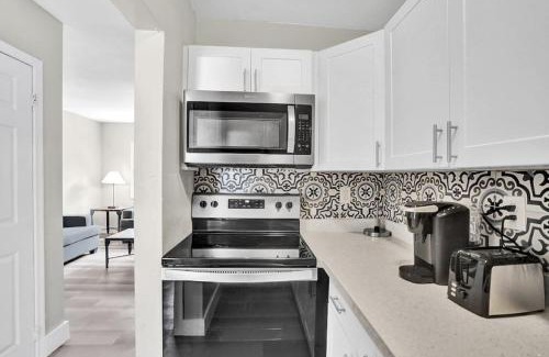 Harbordale Apartment | Poinciana Getaway 1BR Apartment Near FLL Airport