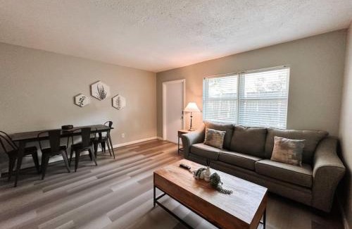 Harbordale Apartment | Poinciana Getaway 1BR Apartment Near FLL Airport