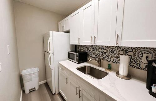 Harbordale Apartment | Poinciana Getaway 1BR Apartment Near FLL Airport