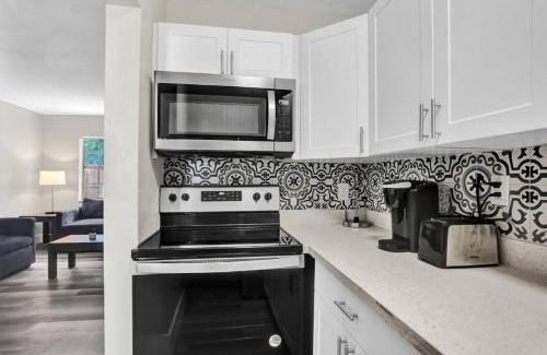 Harbordale Apartment | Poinciana Getaway 1BR Apartment Near FLL Airport