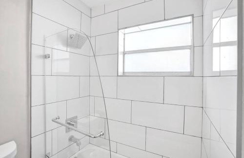 Harbordale Apartment | Poinciana Getaway 1BR Apartment Near FLL Airport
