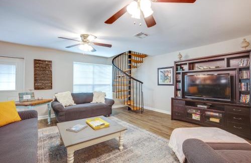 Pointblank House | Point Blank Vacation Rental with Large Patio!