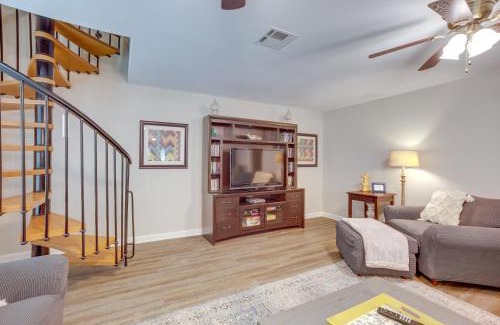 Pointblank House | Point Blank Vacation Rental with Large Patio!