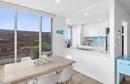Lorne Apartment | Point Grey Apartment 2 - Ocean Views with Wifi