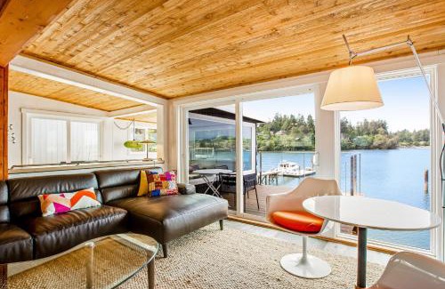 Rollingbay House | Point Perfect