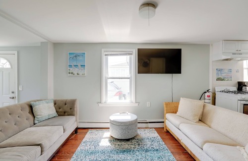 Point Pleasant Beach Apartment | Point Pleasant Beach Retreat - Near Jenkinson’s!