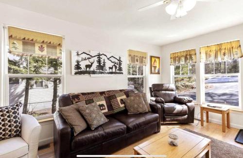 South Casco House | Point Sebago 2 bed 1.5 bath home. Sleeps 7