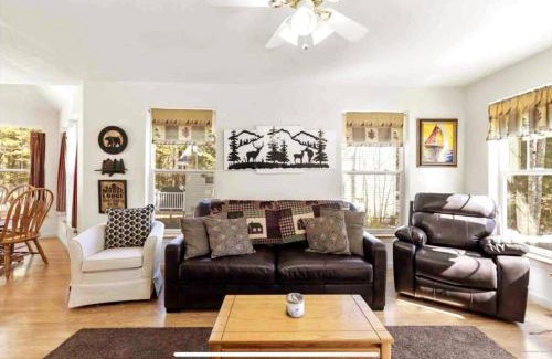 South Casco House | Point Sebago 2 bed 1.5 bath home. Sleeps 7