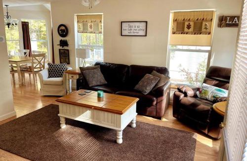 South Casco House | Point Sebago 2 bed 1.5 bath home. Sleeps 7