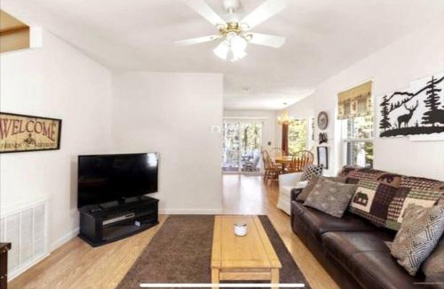 South Casco House | Point Sebago 2 bed 1.5 bath home. Sleeps 7