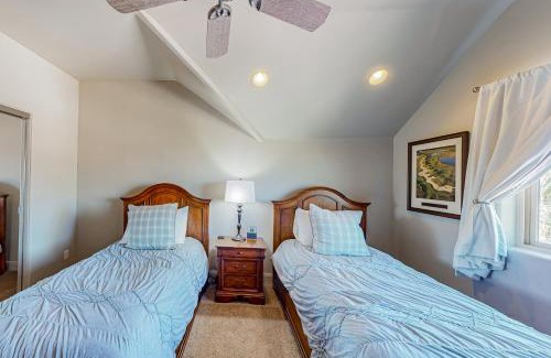 St. George House | Point Vista Retreat