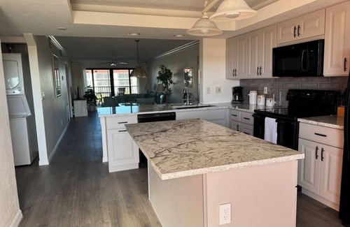 Sanibel Condo | Pointe Santo B35 on Sanibel Island. Lovely view of the beach and the pool.