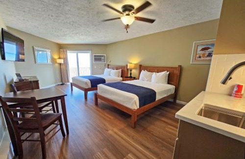 Traverse City Hotel | Pointes North Beachfront Resort Hotel
