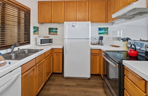 Poipu Condo | Poipu Makai A1 By Parrish Kauai - hear the waves in this oceanfront condo near b