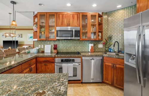 Poipu Condo | Poipu Shores 104C - Oceanfront Townhome w/Full AC