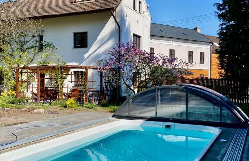 Kocourov Apartment | Pokoj pod Milešovkou