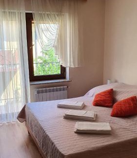 Lukecin House | Pokoje Gościnne Jantar