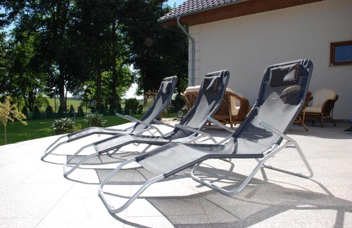 Wrzescie House | Pokoje Gościnne u Anety