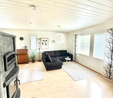 Sodankyla Apartment | Polar Night Wooden House with Sauna