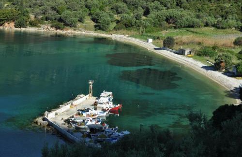 Stavros House | Poli Home