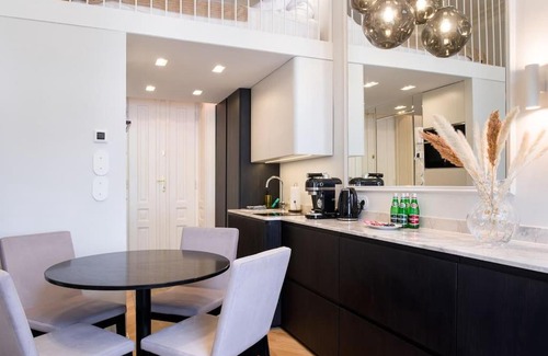 Wesoła Zachod Apartment | Polish design