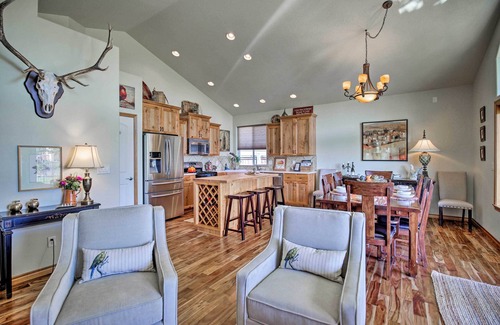 McMinnville House | Polished McMinnville House < 2 Mi. from Town!