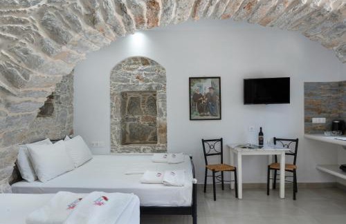 Amorgos Town Apartment | Politimis Studio N6