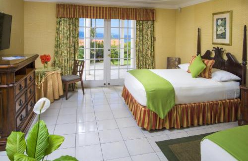 Montego Bay Bed & Breakfast | Polkerris Bed & Breakfast