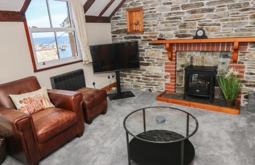 Mevagissey House | Polkirt Forge