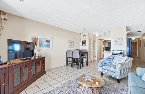 Panama City Beach Apartment | Polynesian Village Resort