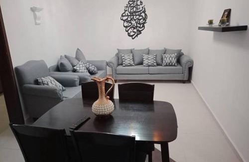 Wadi Musa Apartment | Pomegranate Tree