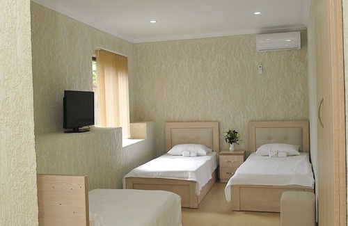 Kutaisi Hotel | Pomegranate - Triple Room