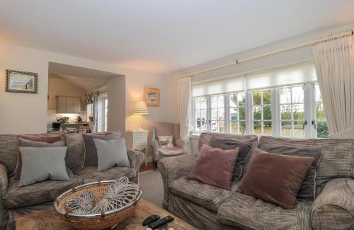 Shipton Gorge House | Pomme Blushe House