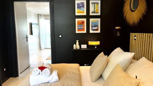 Orient Bay House | Pomme Cannelle Luxury Suites & Spa